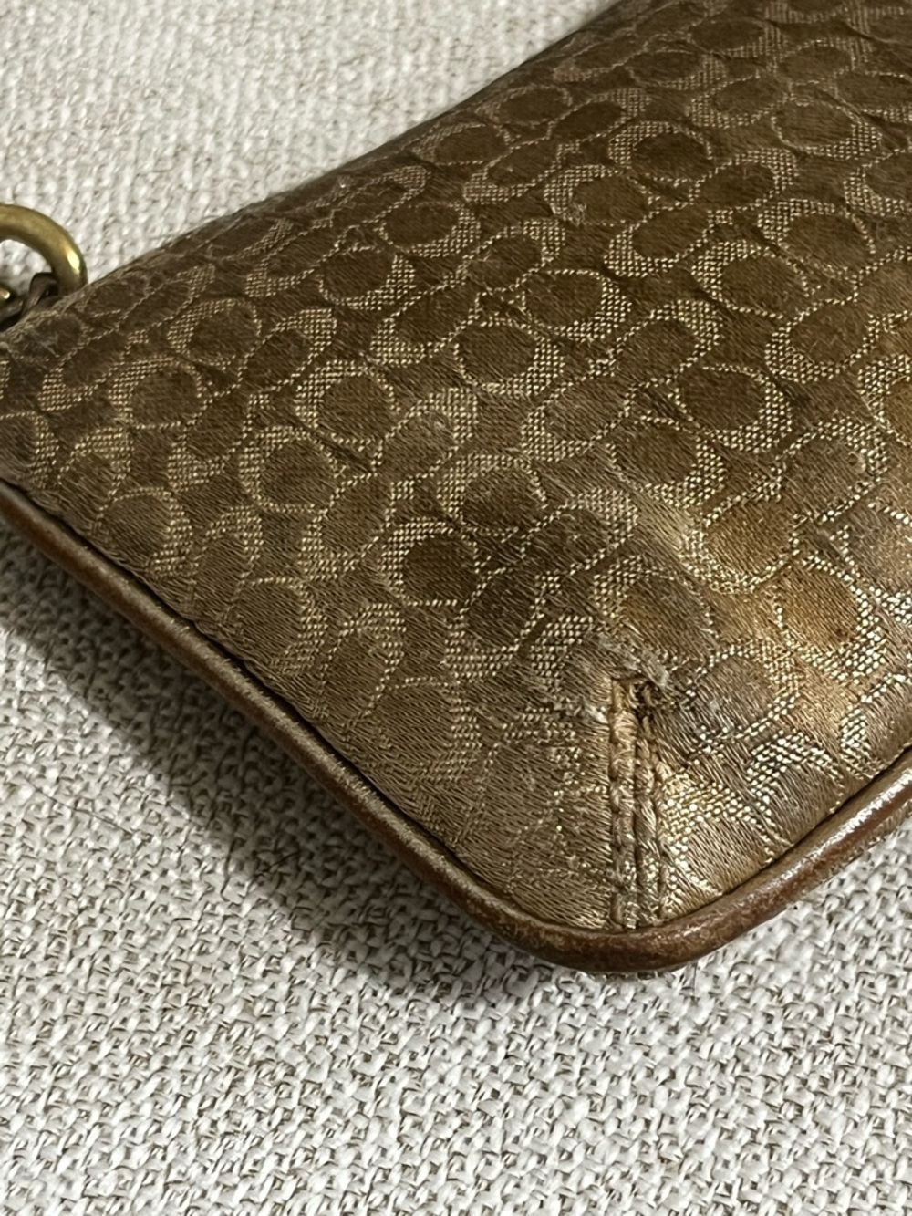 Coach Vintage Gold Signature Metallic Wristlet Clutch GUC - Picture 7 of 9